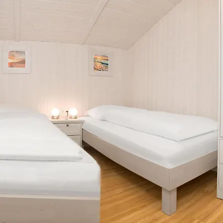 Daenische Ferienhaeuser Am Salzhaff Haus Strandhafer *