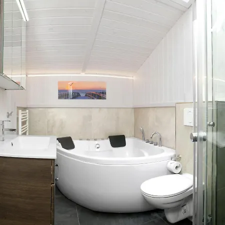 Daenische Ferienhaeuser Am Salzhaff Haus Strandhafer